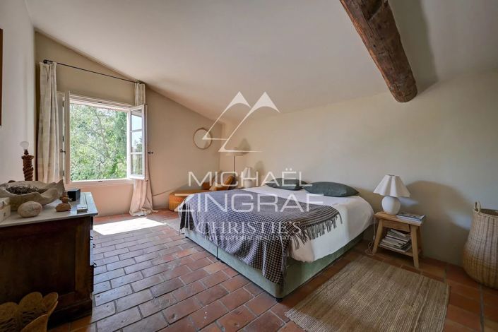 Image No.16-9 Bed House for sale