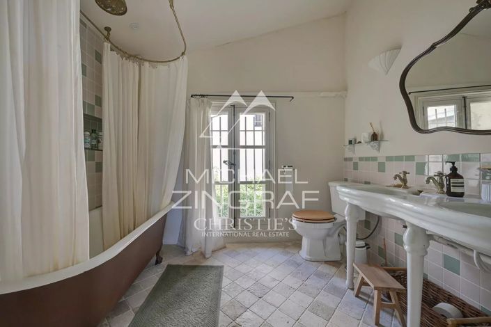 Image No.17-9 Bed House for sale