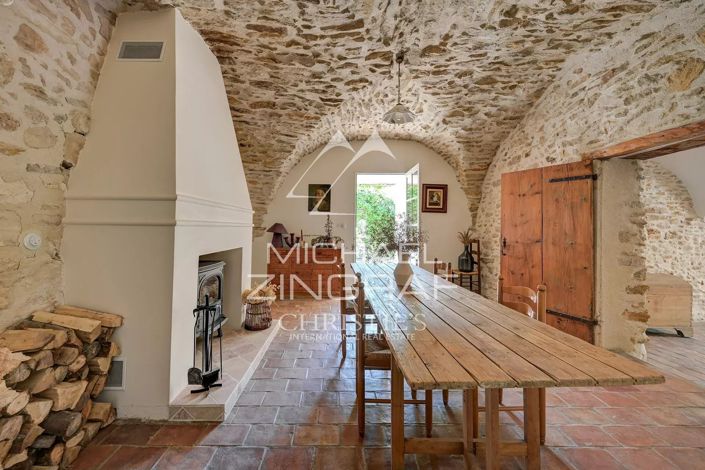 Image No.27-9 Bed House for sale