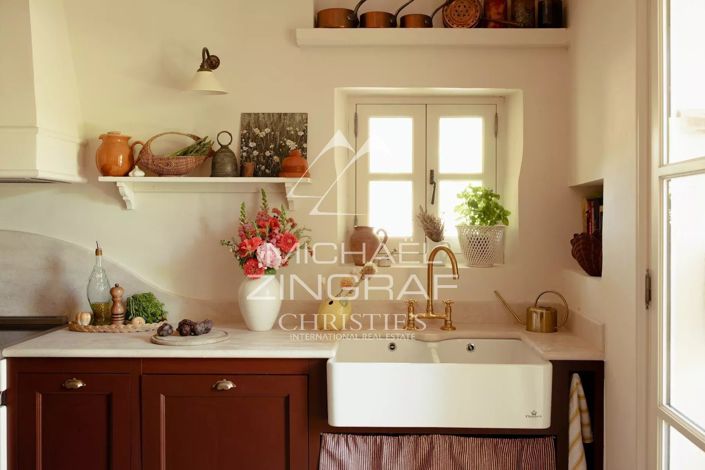 Image No.6-9 Bed House for sale