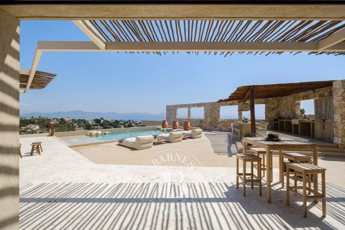 Image No.2-5 Bed House for sale