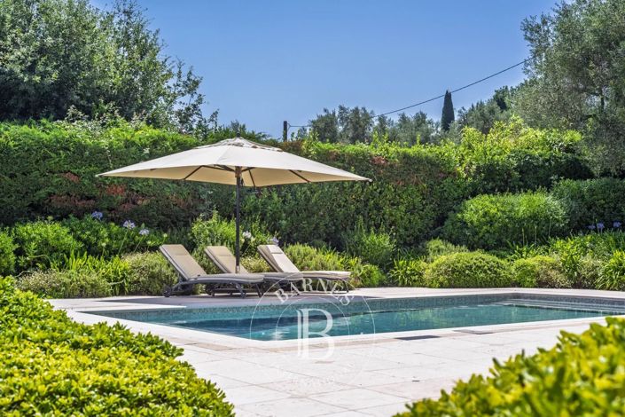 Image No.18-5 Bed House for sale