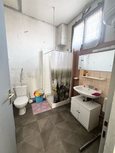Image No.6-3 Bed House for sale