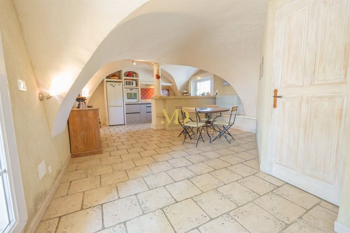 Image No.17-4 Bed House for sale