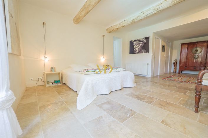 Image No.20-4 Bed House for sale