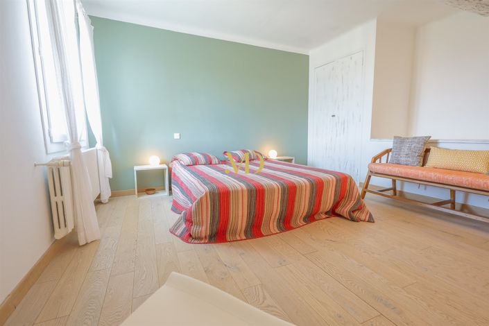 Image No.36-4 Bed House for sale