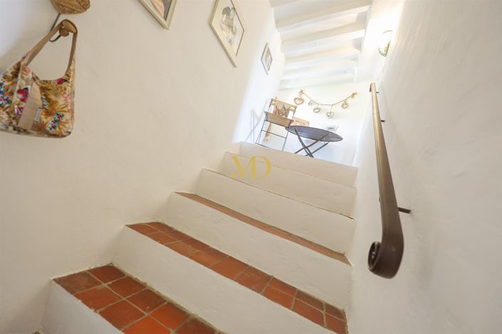Image No.15-3 Bed House for sale