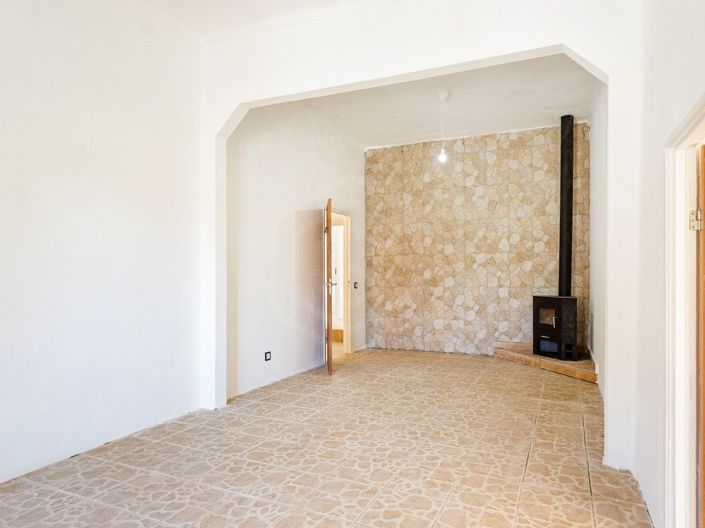 Image No.6-4 Bed House for sale