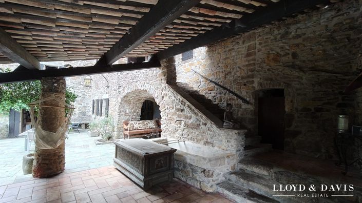 Image No.4-4 Bed House for sale