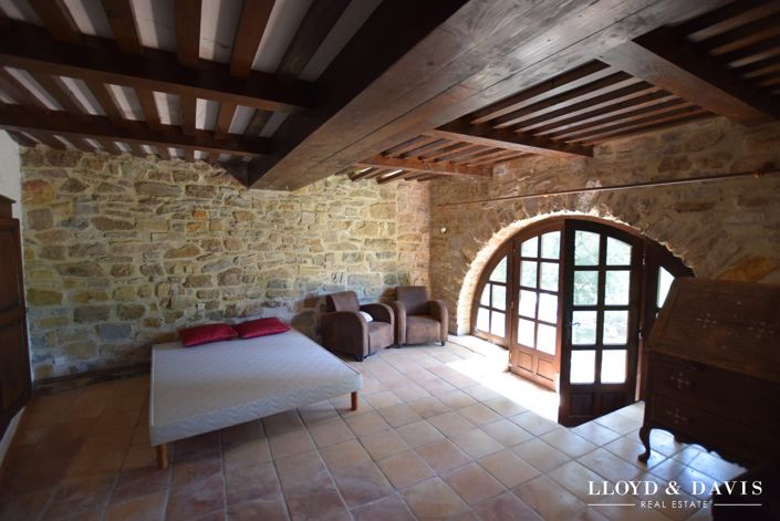 Image No.9-4 Bed House for sale