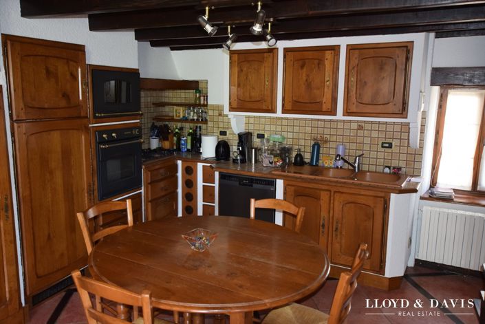Image No.2-3 Bed House for sale