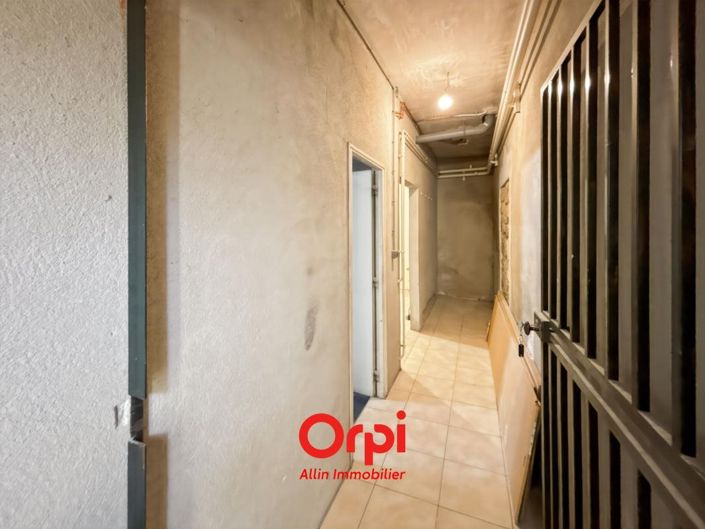 Image No.14-3 Bed House for sale