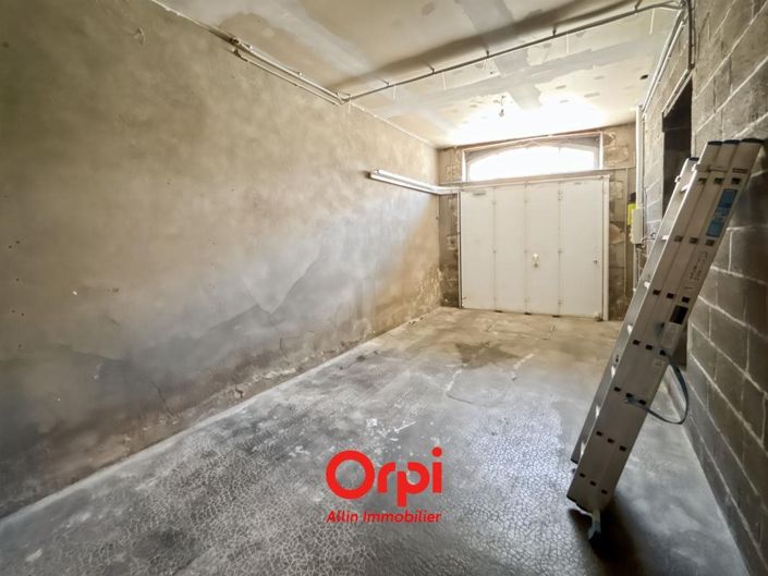 Image No.15-3 Bed House for sale