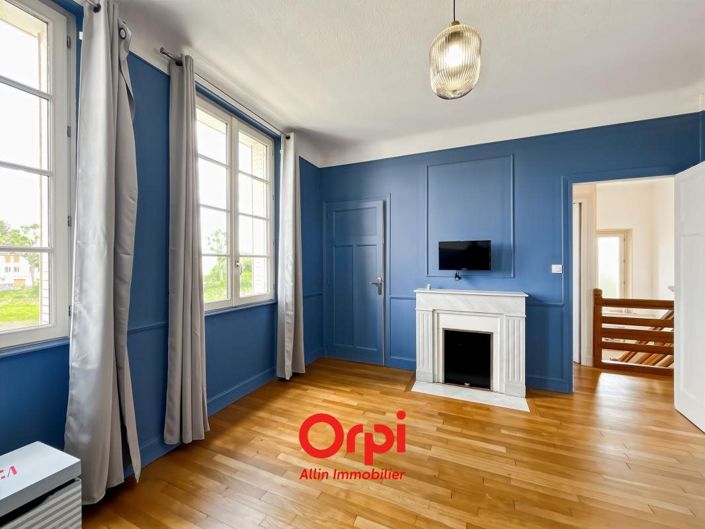 Image No.16-4 Bed House for sale