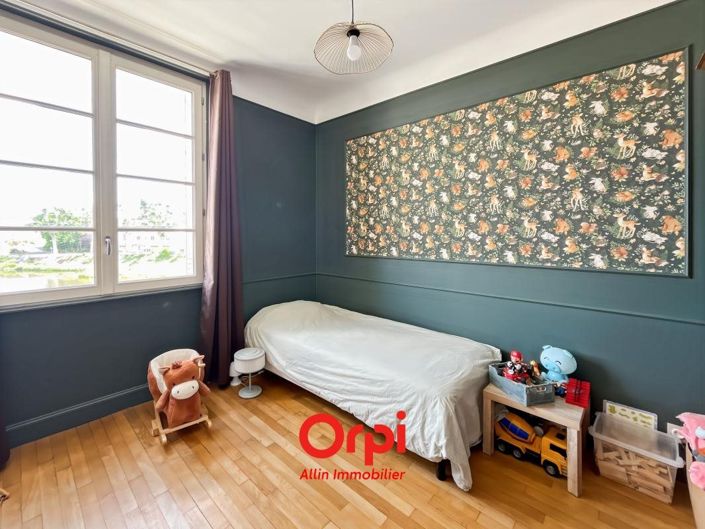 Image No.19-4 Bed House for sale