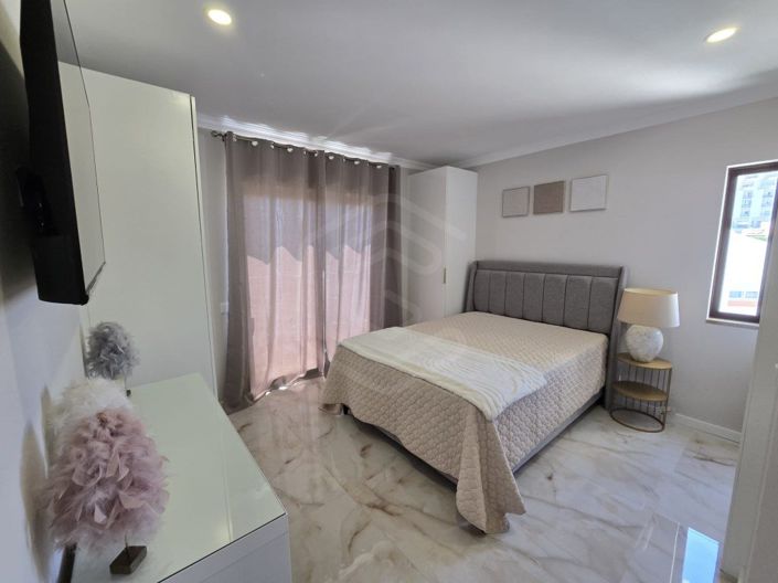 Image No.12-1 Bed Apartment for sale