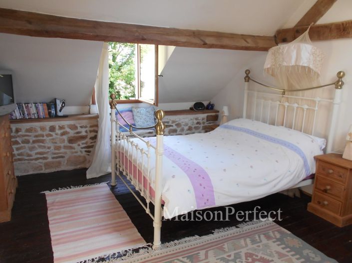 Image No.10-4 Bed House for sale