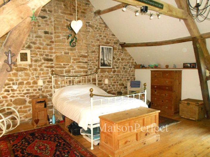 Image No.6-4 Bed House for sale