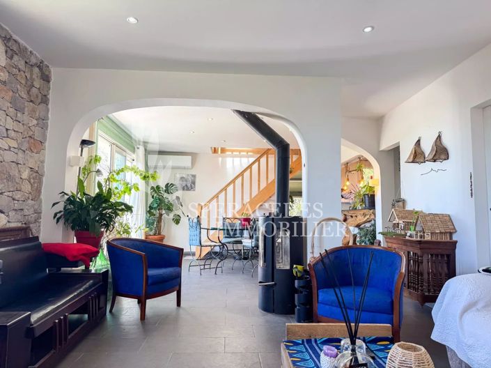 Image No.6-3 Bed House for sale