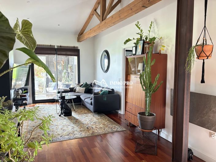 Image No.16-5 Bed House for sale