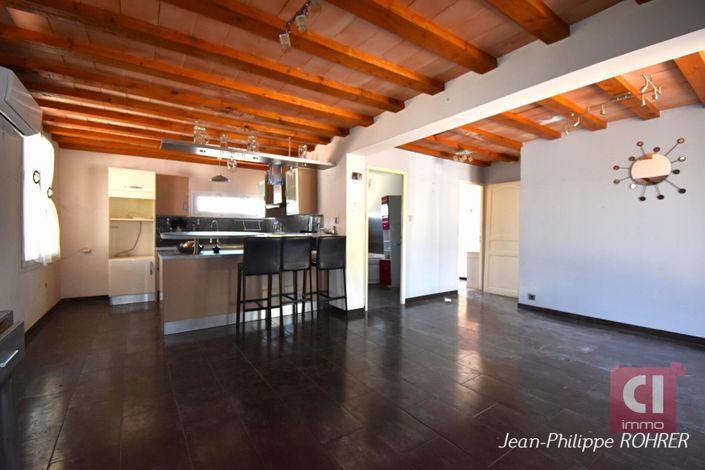 Image No.8-4 Bed House for sale