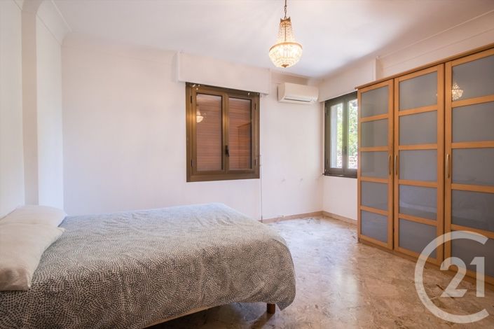 Image No.11-4 Bed House for sale