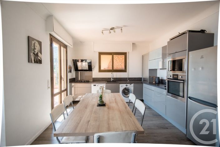 Image No.16-4 Bed House for sale