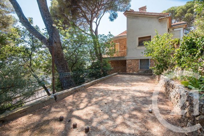 Image No.24-4 Bed House for sale