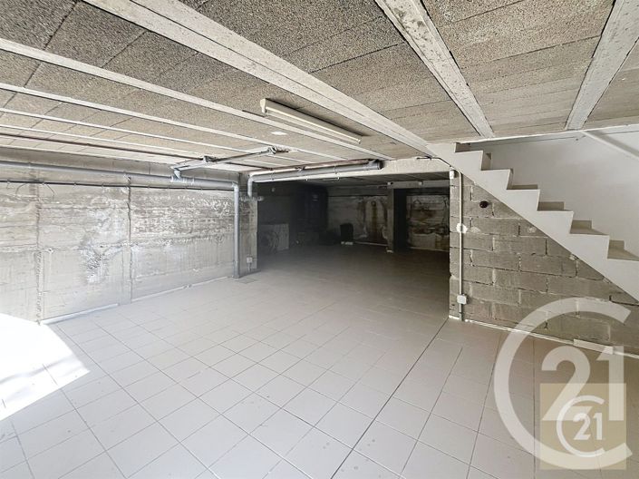 Image No.16-3 Bed House for sale