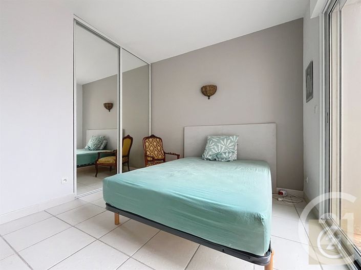 Image No.19-4 Bed House for sale