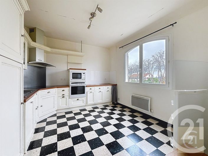 Image No.27-4 Bed House for sale
