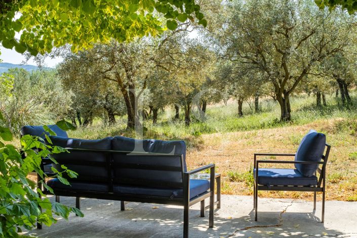 Image No.9-5 Bed House for sale