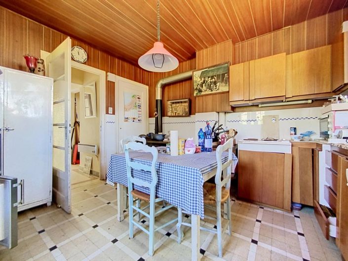 Image No.11-3 Bed House for sale