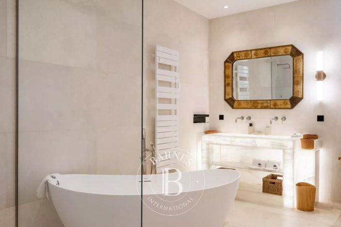 Image No.13-5 Bed House for sale