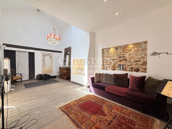 Image No.41-6 Bed House for sale