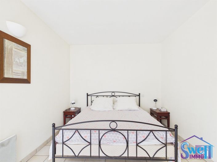 Image No.25-4 Bed House for sale