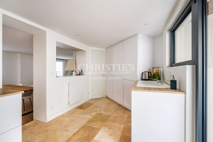 Image No.6-2 Bed House for sale