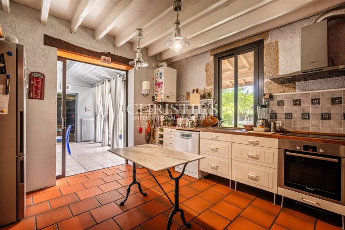 Image No.20-4 Bed House for sale