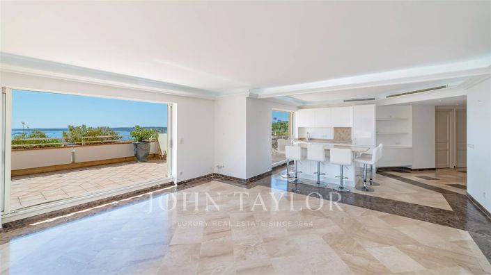 Image No.7-3 Bed Apartment for sale