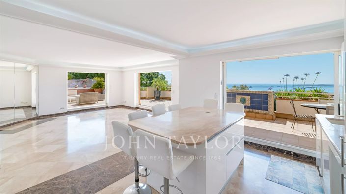 Image No.8-3 Bed Apartment for sale