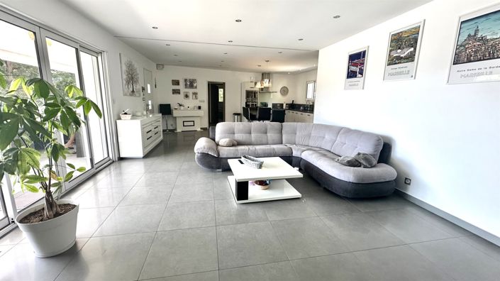 Image No.3-3 Bed House for sale