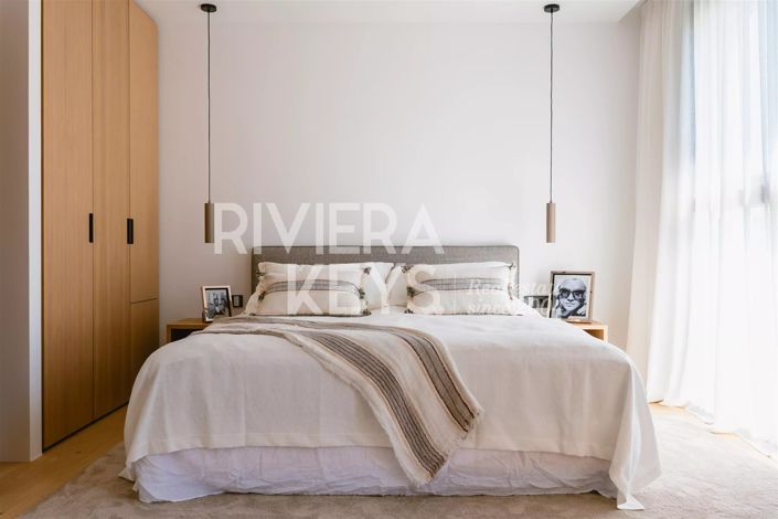 Image No.18-7 Bed House for sale