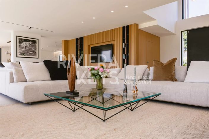 Image No.21-7 Bed House for sale