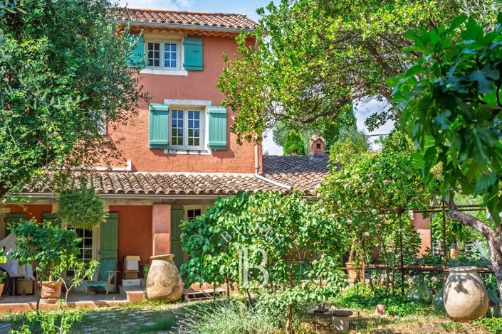 Image No.2-3 Bed House for sale