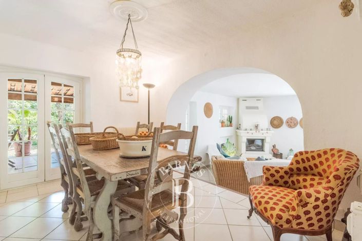 Image No.6-3 Bed House for sale