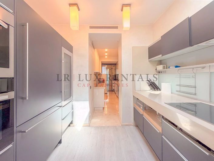 Image No.8-3 Bed Apartment for sale