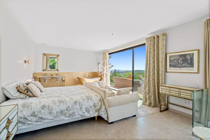 Image No.9-4 Bed House for sale
