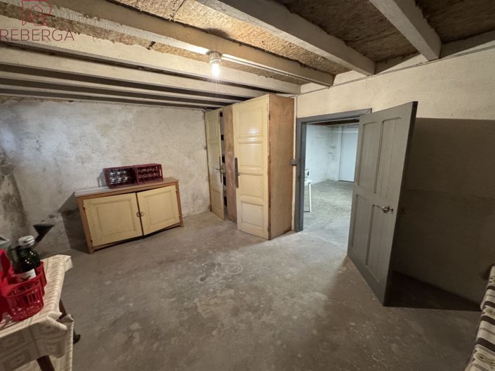 Image No.25-4 Bed House for sale