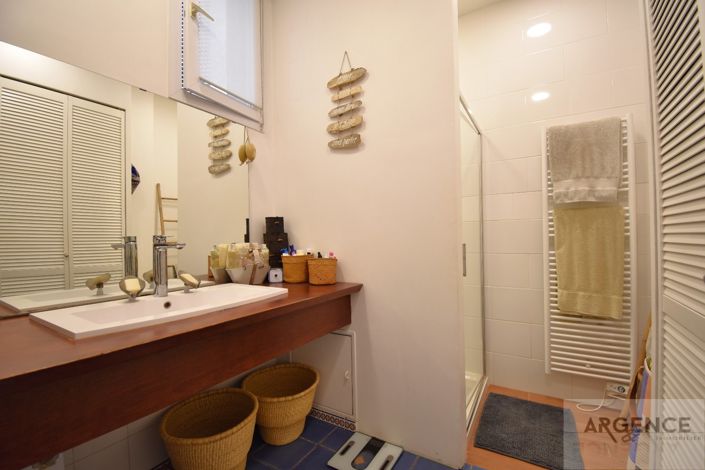 Image No.18-3 Bed Apartment for sale