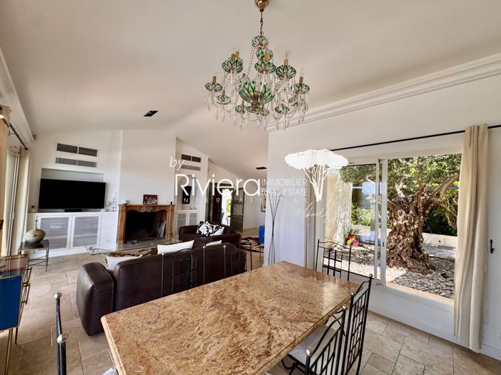 Image No.14-6 Bed House for sale